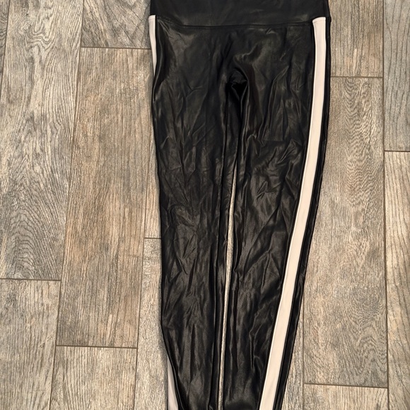 SPANX Pants - SPANX Black Leggings with White Stripe